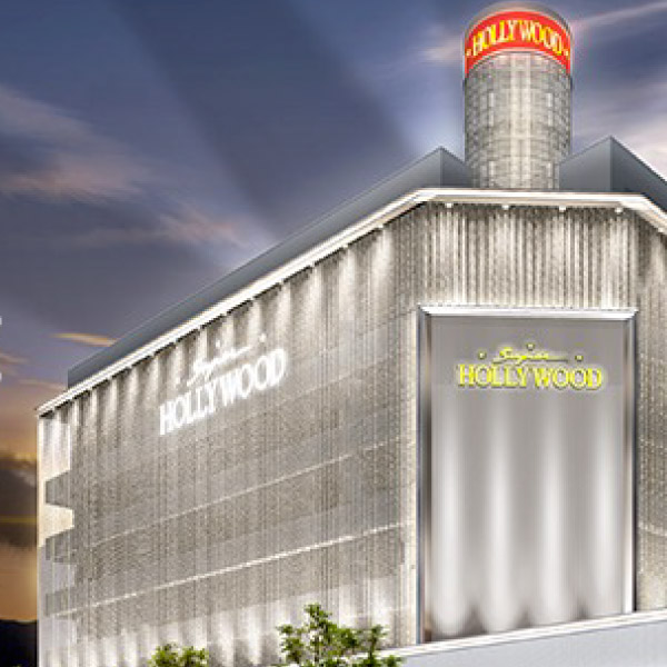 SUPER HOLLYWOOD TOMIMACHI